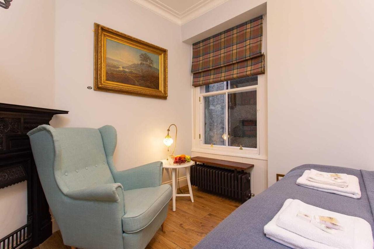 Upper Bow - Luxurious, Modern 1Br Apartment Near Castle Edinburgh Exterior photo